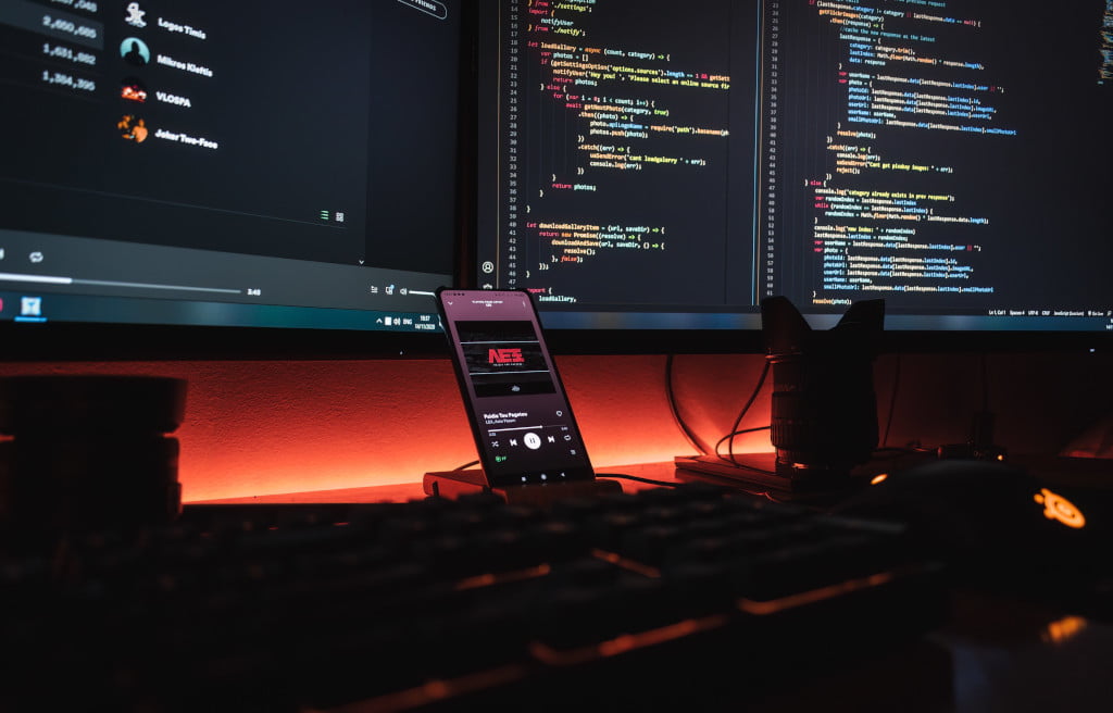 Masaüstü Uygulama Geliştirmek İçin JavaScript Frameworkü